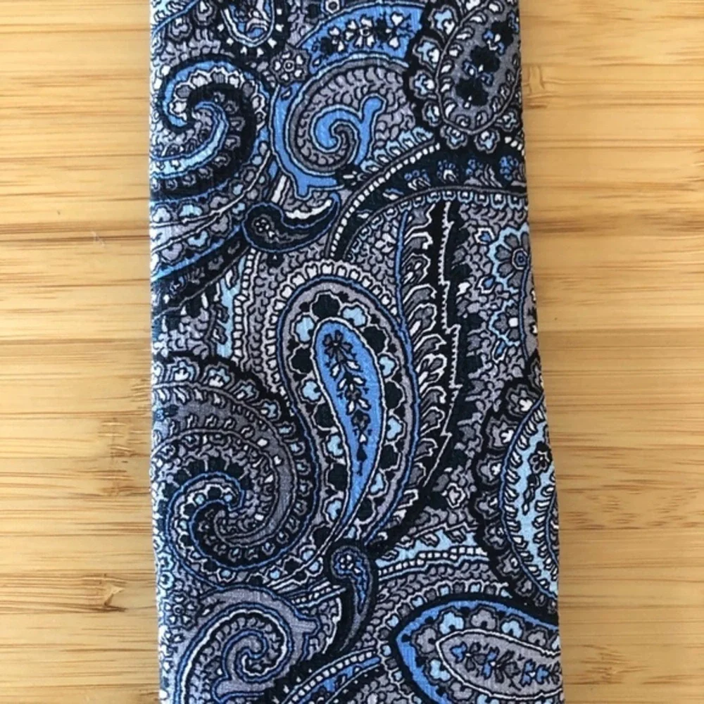 Bugatchi stunning silk